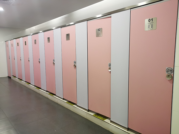 学校卫生间隔断